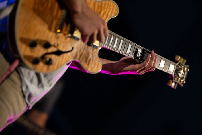 4dB - Jazz Rock Progressif: Damien Boureau, guitariste fusion. Ville en Musique, Troyes